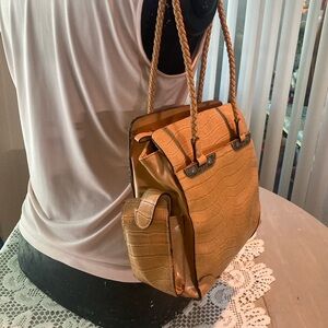 Elegant Tan Croc-Embossed Women's Bag